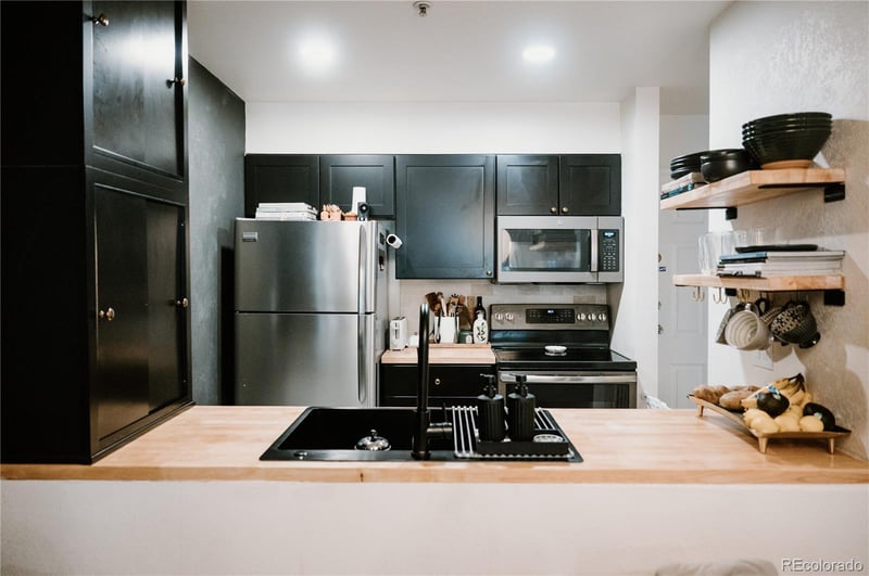 444 Kittredge St #100, Aurora, CO 80017