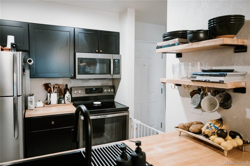 444 Kittredge St #100, Aurora, CO 80017