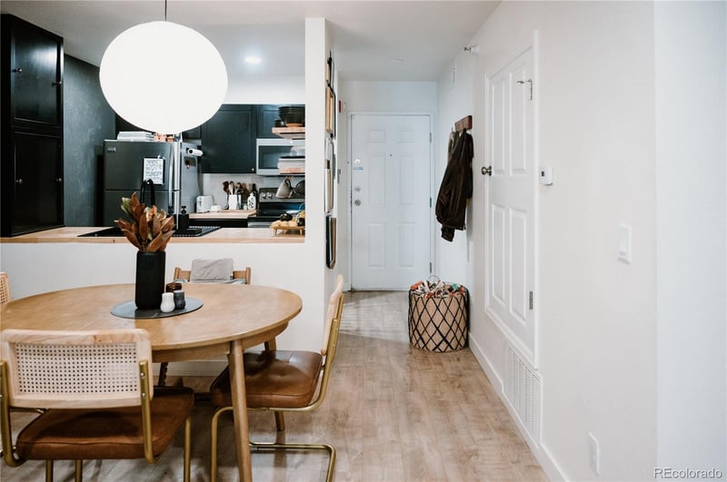 444 Kittredge St #100, Aurora, CO 80017
