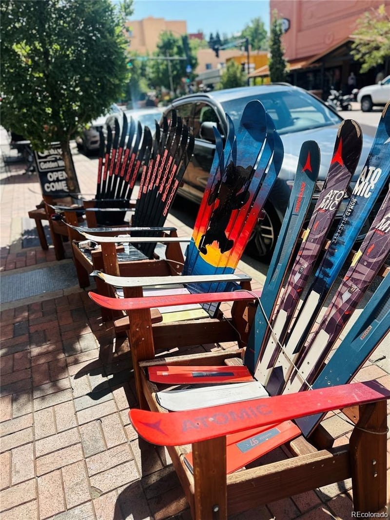 521 21st St, Golden, CO 80401