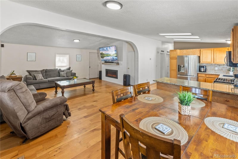 107 Willow Dr, Lochbuie, CO 80603