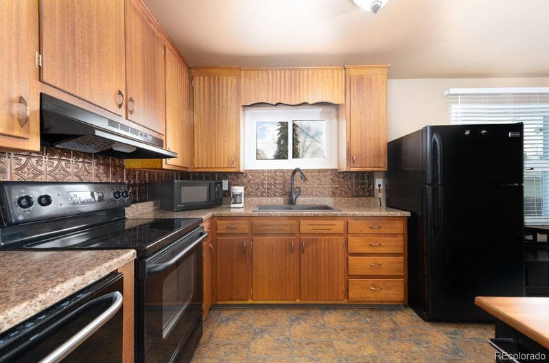 3413 Jon St, Colorado Springs, CO 80907