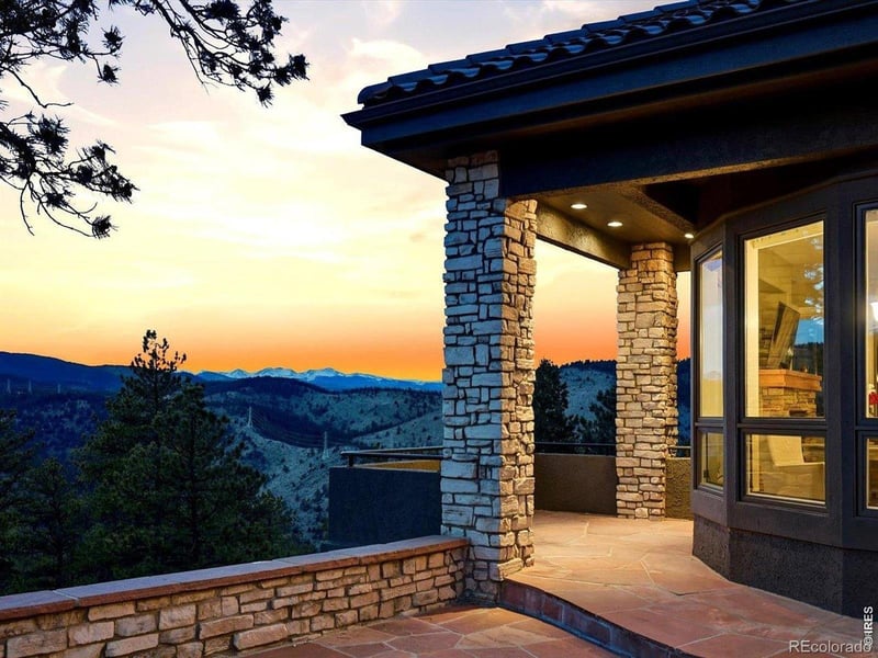 290 Skyhill Dr, Evergreen, CO 80439