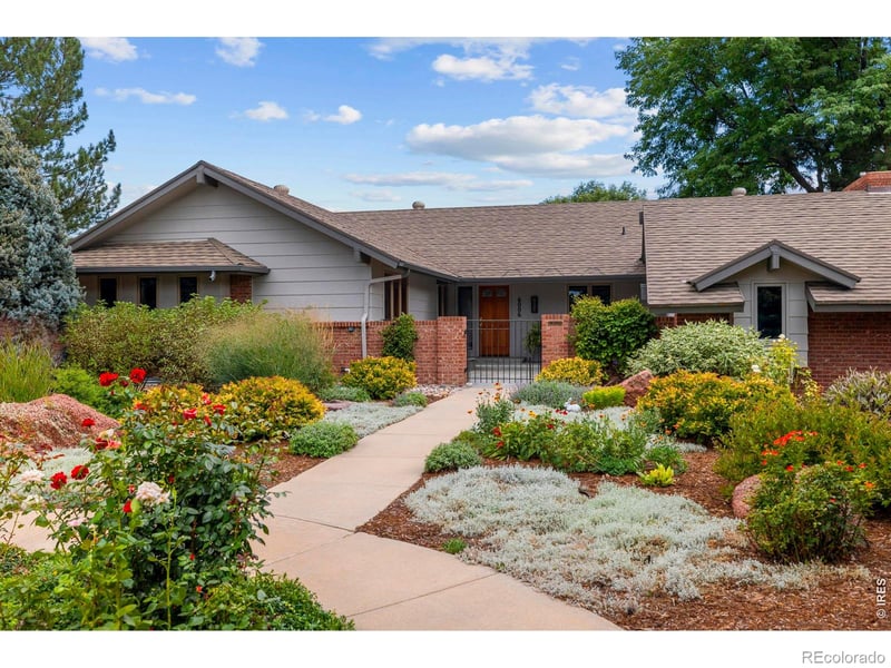 6006 Fox Hill Dr, Longmont, CO 80504