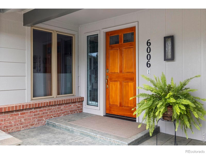 6006 Fox Hill Dr, Longmont, CO 80504