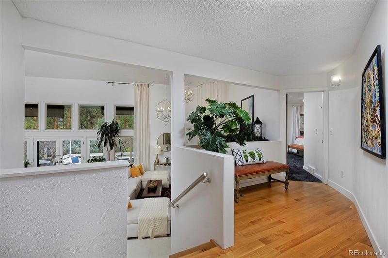 4693 Cheyenne Dr, Larkspur, CO 80118