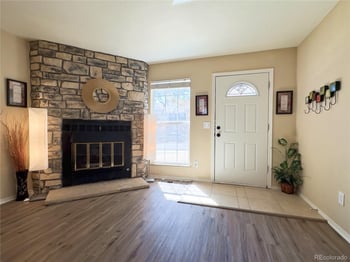 15475 Louisiana Ave, Aurora, CO 80017