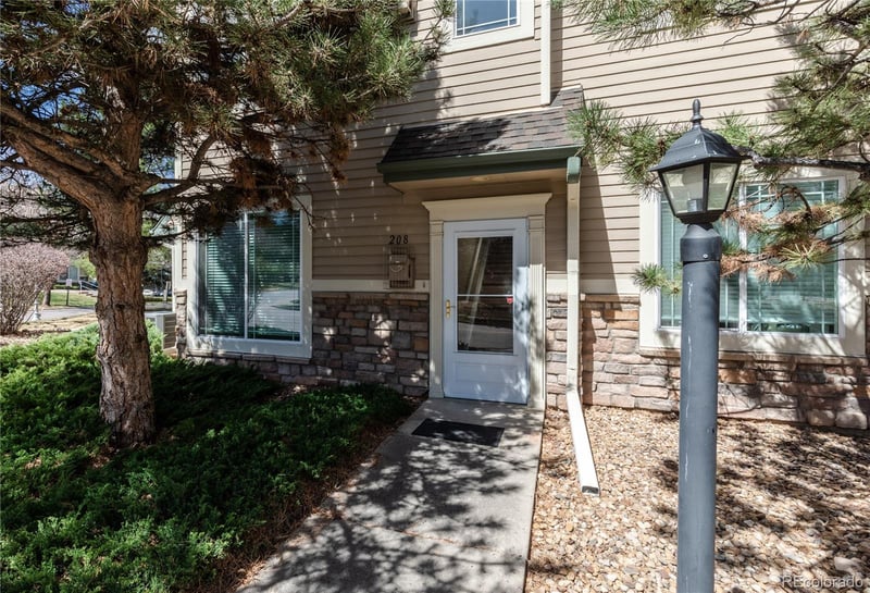 8338 Independence Cir #208, Littleton, CO 80128