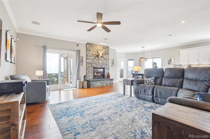 13084 Deer Ridge Way, Larkspur, CO 80118