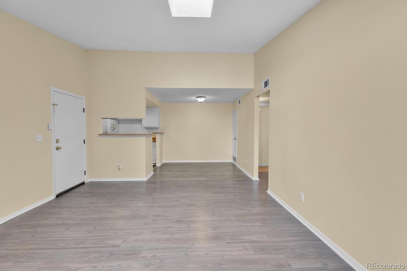 908 Walden Way #206, Aurora, CO 80017