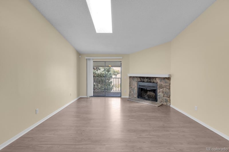 908 Walden Way #206, Aurora, CO 80017