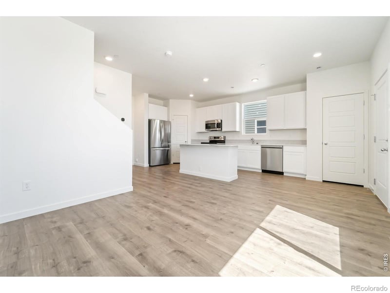 3852 Pinnacles Ct, Evans, CO 80620