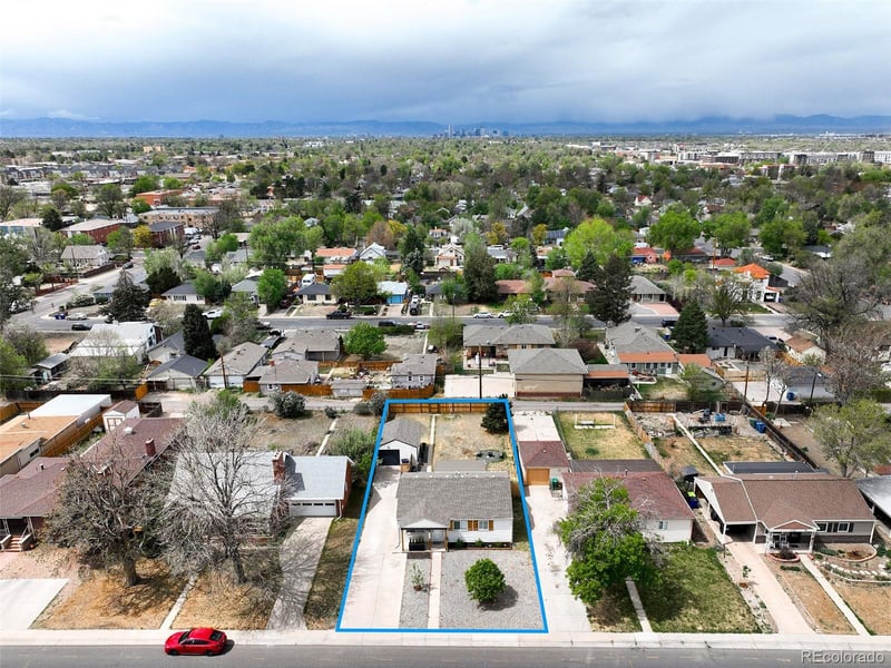 1749 Havana St, Aurora, CO 80010