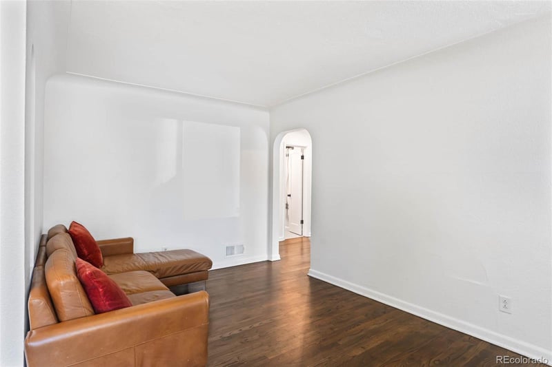 1213 Jamaica St, Aurora, CO 80010