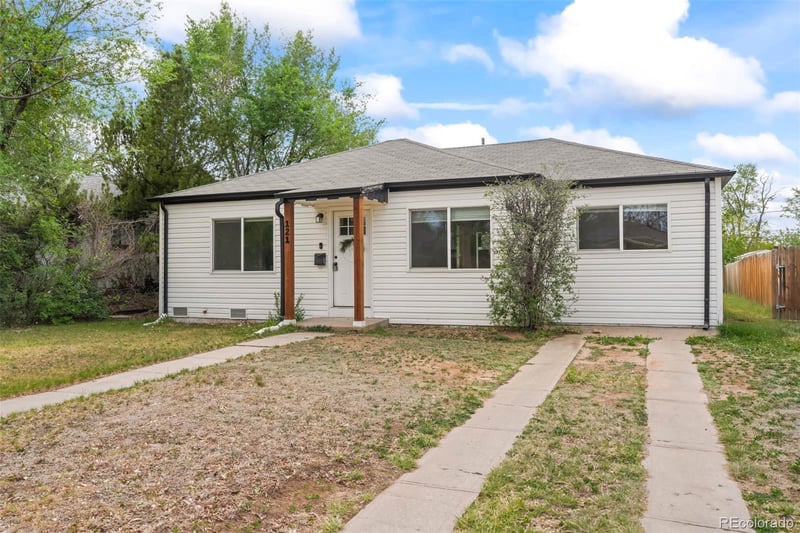 1213 Jamaica St, Aurora, CO 80010