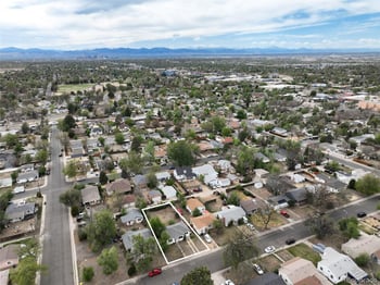 1213 Jamaica St, Aurora, CO 80010