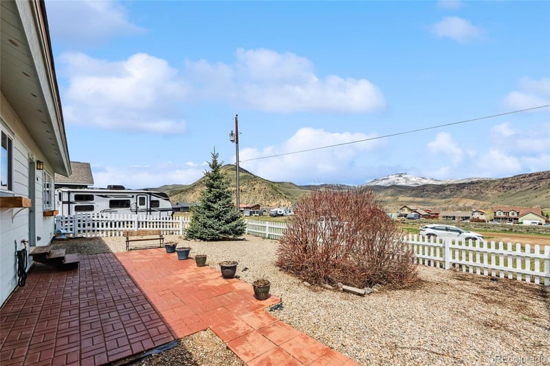 580 Byers Ave, Hot Sulphur Springs, CO 80451