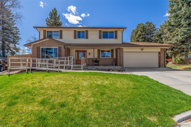 10986 W Montana Pl, Denver, CO 80232
