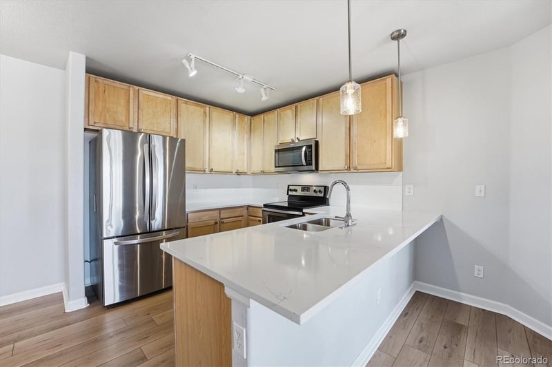 1162 Rockhurst Dr #302, Highlands Ranch, CO 80129