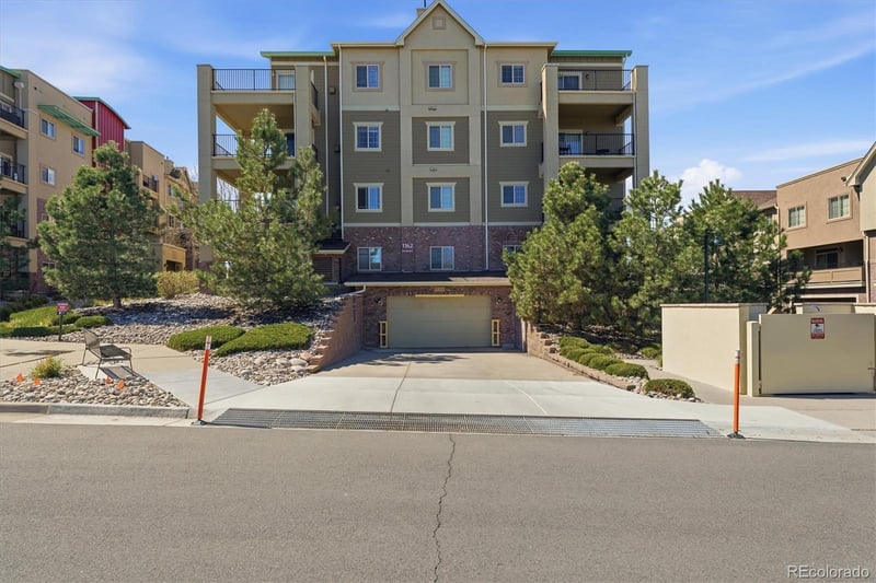 1162 Rockhurst Dr #302, Highlands Ranch, CO 80129