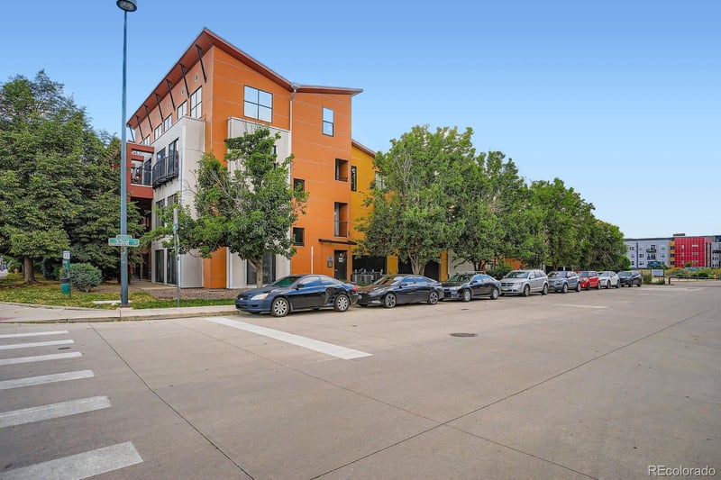 3295 Blake St #202, Denver, CO 80205