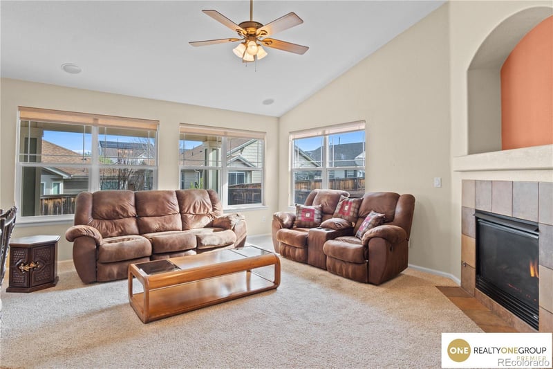 23661 Whitaker Dr, Aurora, CO 80016