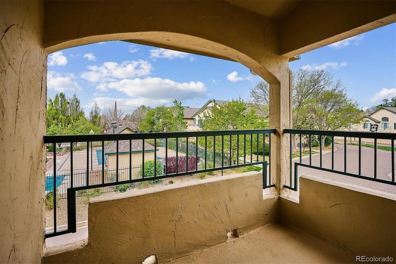 8691 E Dry Creek Rd #825, Englewood, CO 80112
