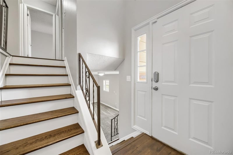 9830 Chenango Ave, Littleton, CO 80123