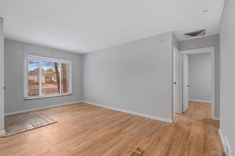 2208 Hanover St, Aurora, CO 80010