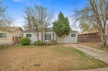 2208 Hanover St, Aurora, CO 80010