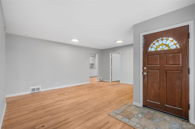 2208 Hanover St, Aurora, CO 80010