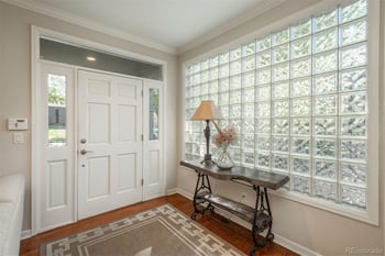 323 Monroe St, Denver, CO 80206