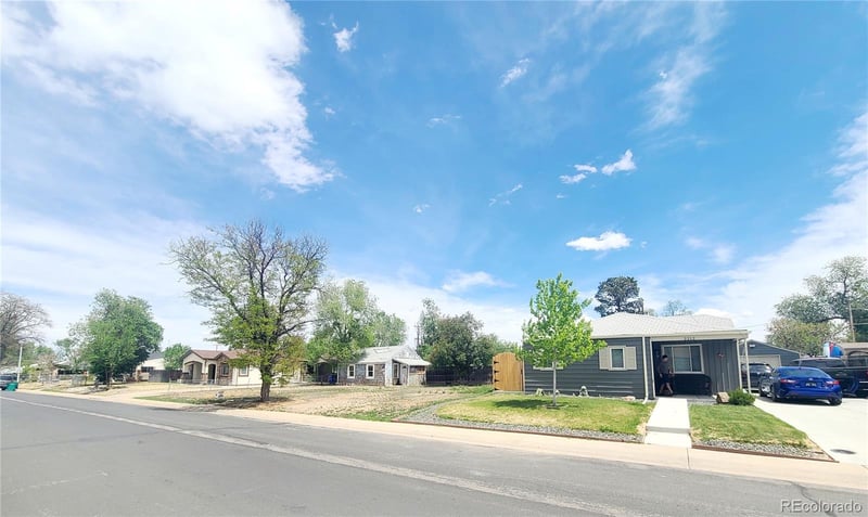 2218 Fulton St, Aurora, CO 80010