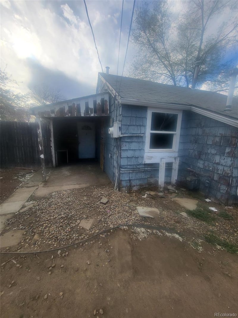 2218 Fulton St, Aurora, CO 80010