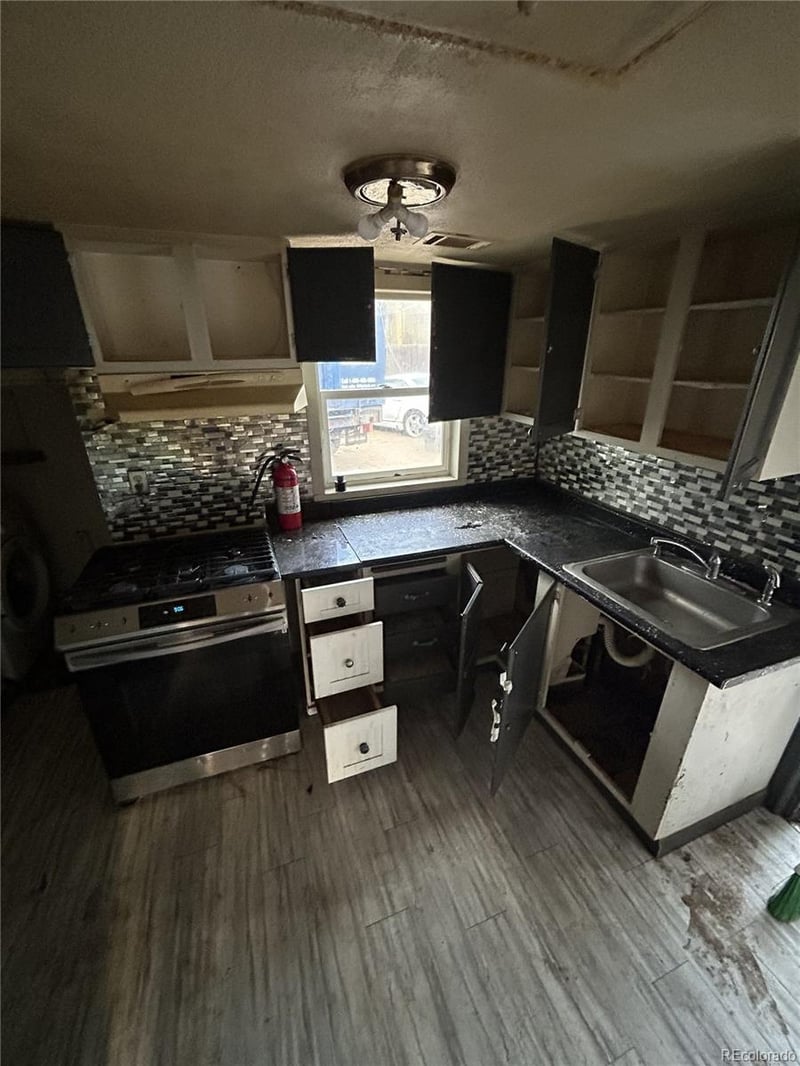 2218 Fulton St, Aurora, CO 80010