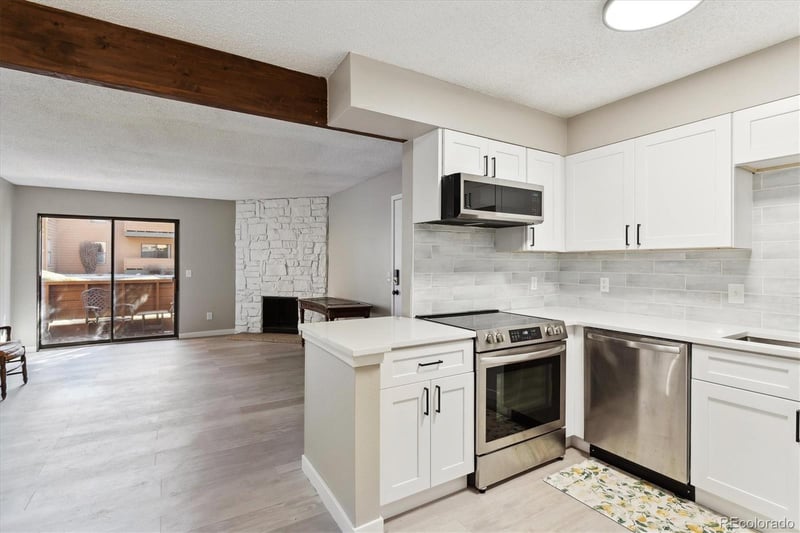 3335 Ammons St #103, Lakewood, CO 80227