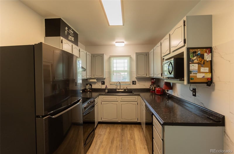 2205 Chestnut St, Colorado Springs, CO 80907