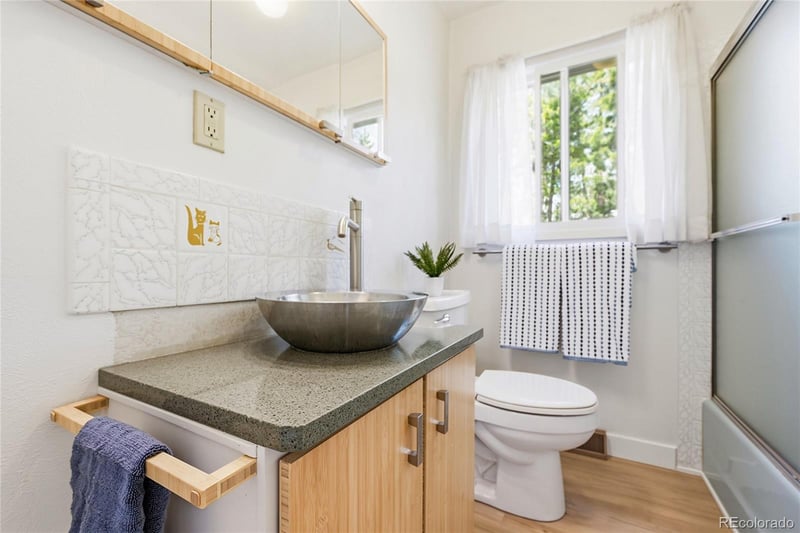 10568 Walters Cir, Morrison, CO 80465