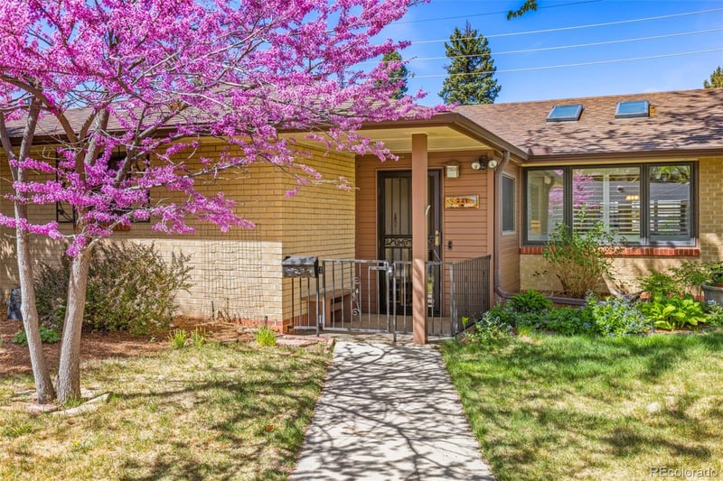 221 Magnolia St, Denver, CO 80220