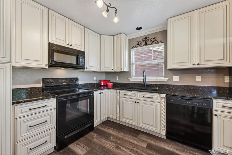 10818 Dayton Way, Commerce City, CO 80640