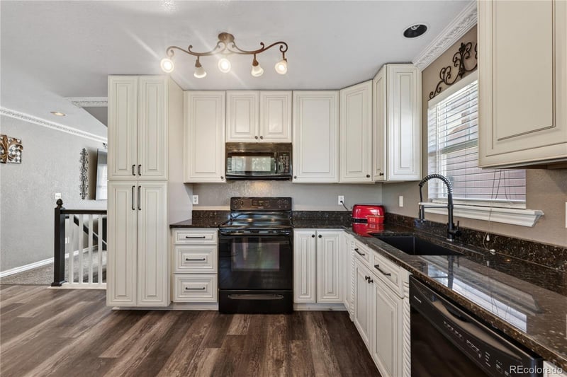 10818 Dayton Way, Commerce City, CO 80640