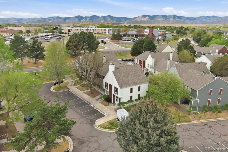 9800 Cornell Pl, Lakewood, CO 80227