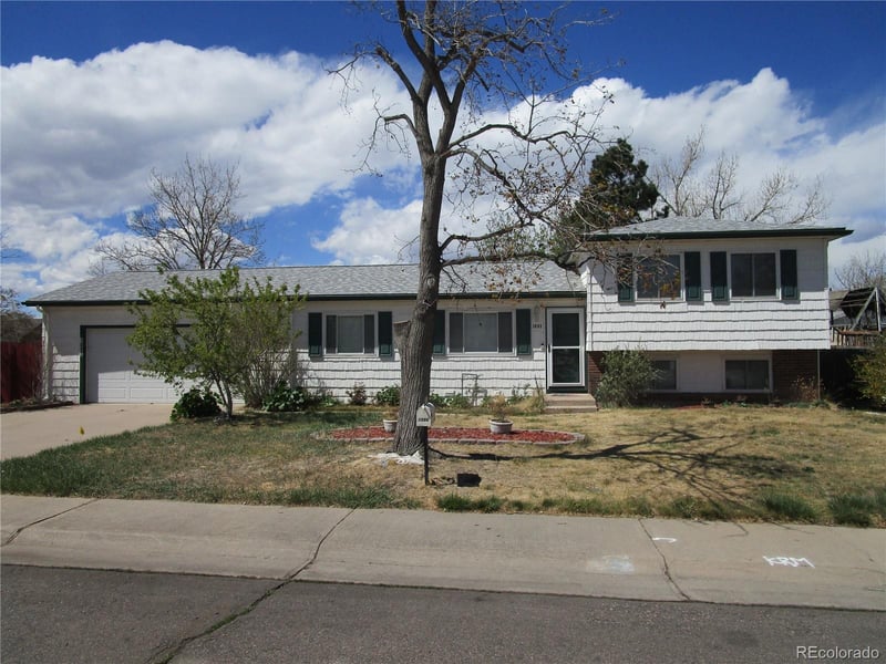 1093 Macon Way, Aurora, CO 80012