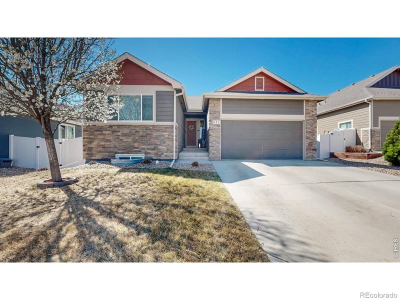 821 Mt Sneffels Ave, Severance, CO 80550