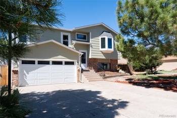 981 Oakwood Dr, Castle Rock, CO 80104