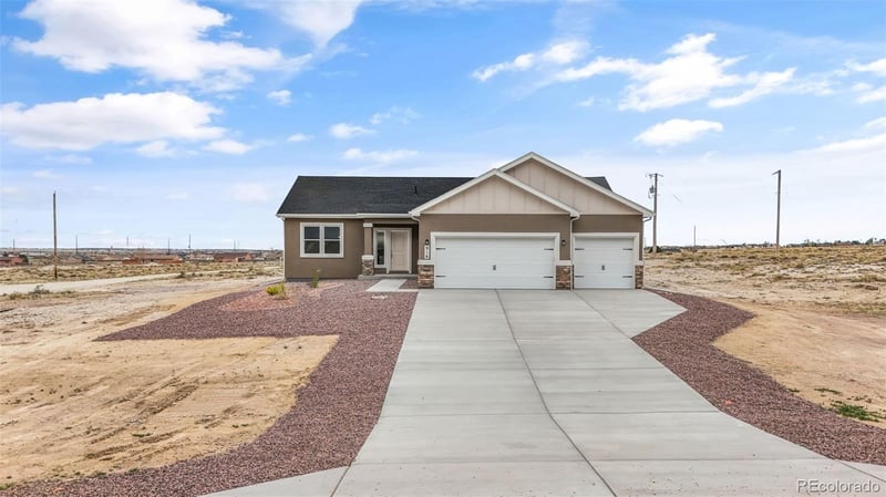 916 Platteville Blvd, Pueblo, CO 81007