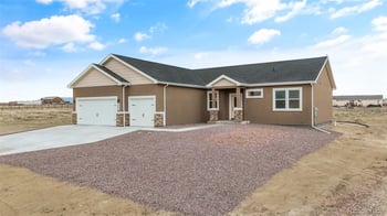 353 Ashford Dr, Pueblo, CO 81007
