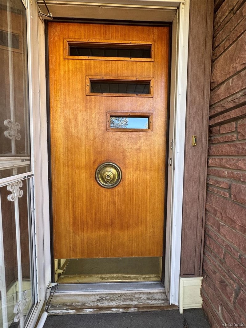 385 Sunset Dr, Brighton, CO 80601