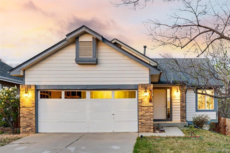 7516 Dawn Dr, Littleton, CO 80125