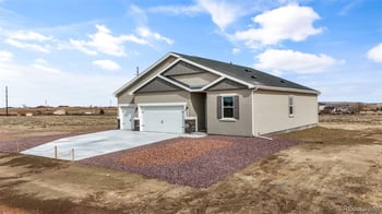 380 Ashford Dr, Pueblo, CO 81007